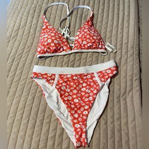 Dippin’ Daisy’s swim set